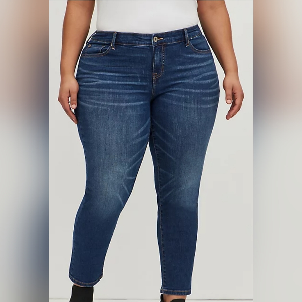 Torrid Boyfriend Straight MidRise Jeans